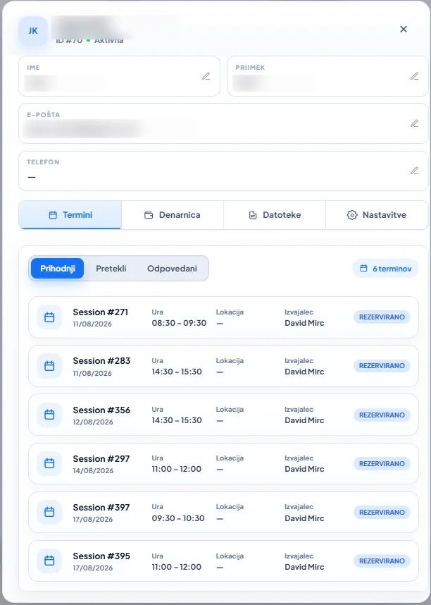 Profil stranke v Calendri z zavihki za termine, denarnico, datoteke in nastavitve ter seznamom prihajajočih terminov